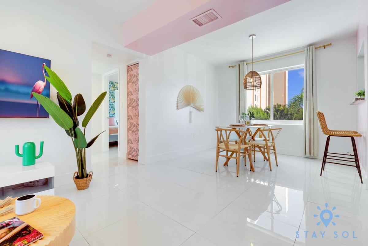 Free Parking, Bay View, Pool, Step To Beach Hollywood Extérieur photo