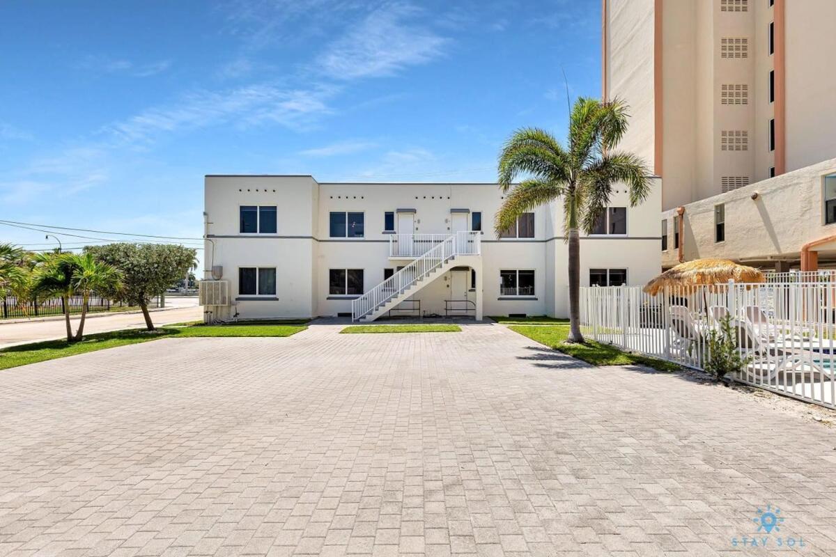 Free Parking, Bay View, Pool, Step To Beach Hollywood Extérieur photo