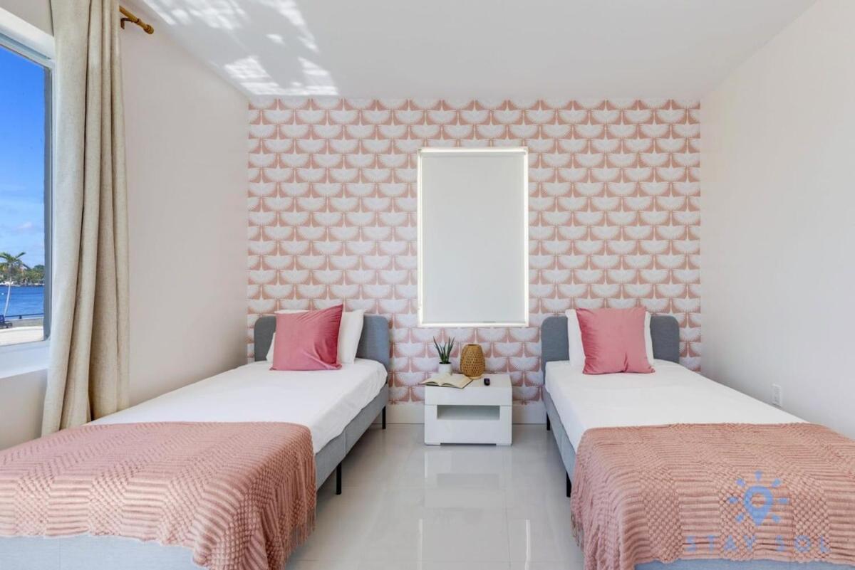 Free Parking, Bay View, Pool, Step To Beach Hollywood Extérieur photo