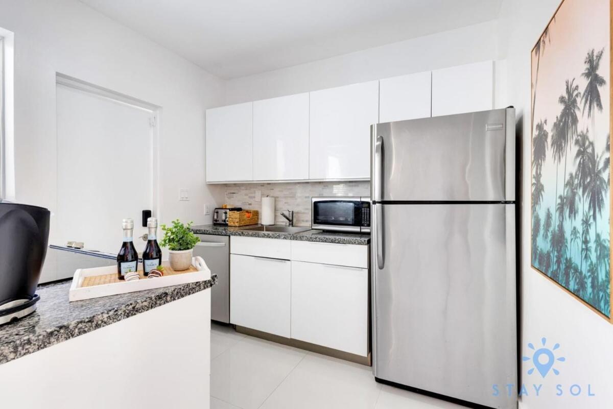 Free Parking, Bay View, Pool, Step To Beach Hollywood Extérieur photo